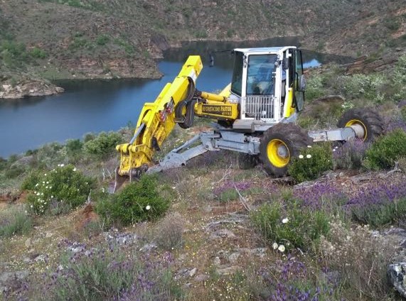 trabajos con retroaraña: pantano Alcorlo Guadalajara